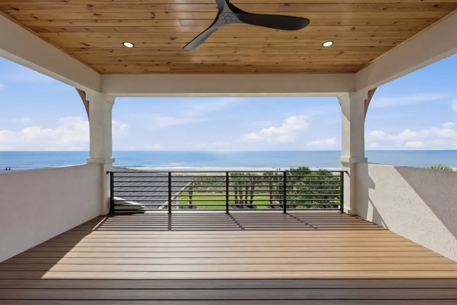 Covered deck · outdoor
