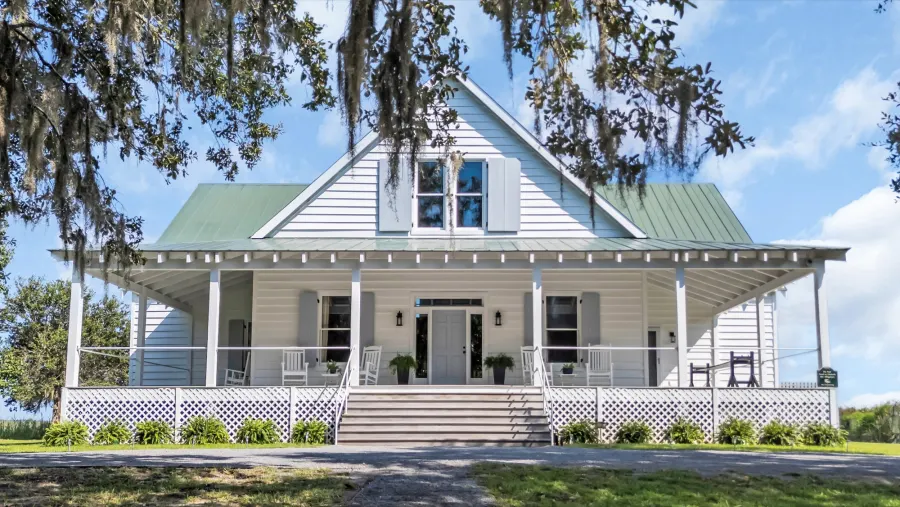 Lowcountry porch · exterior