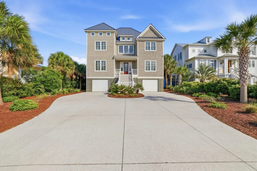 Coastal estate reel